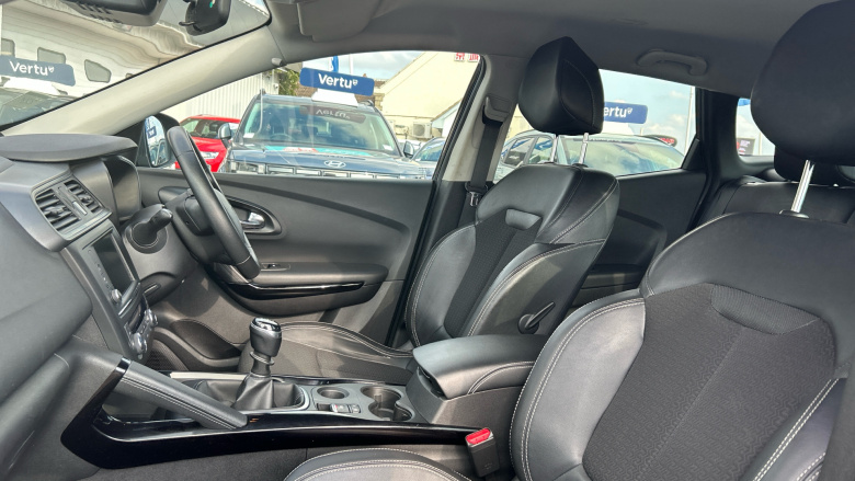 Renault Kadjar 1.3 TCE Dynamique S Nav 5dr Petrol Hatchback